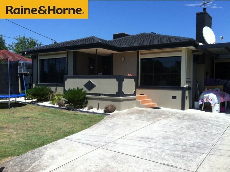 258 Chandler Rd, Keysborough VIC 3173