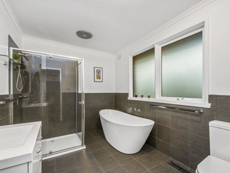 21 Spring Road, Junction Village VIC 3977