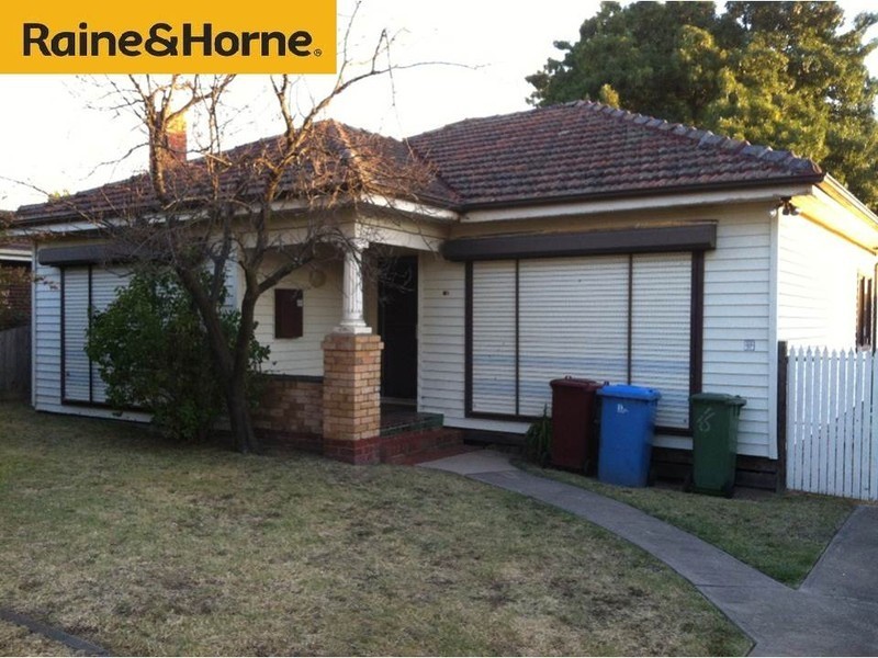 16 Edith St, Dandenong VIC 3175