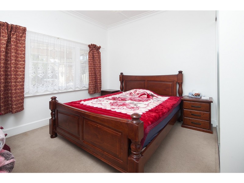 12 Ronald Street, Dandenong VIC 3175