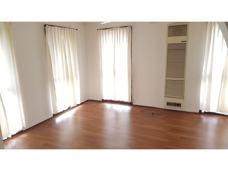 35 Sheoak Street,, Doveton VIC 3177