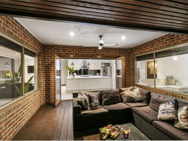 11 Powerscout Retreat, Cranbourne VIC 3977
