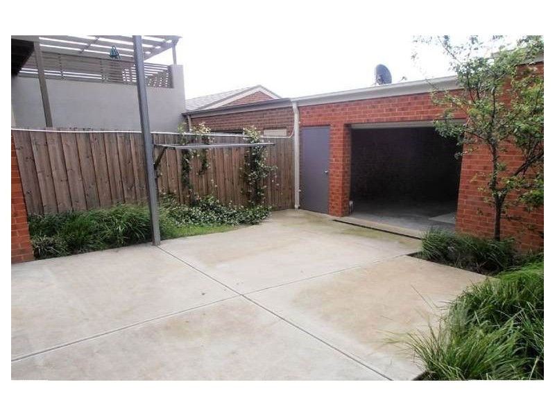 75 Keneally St, Dandenong VIC 3175