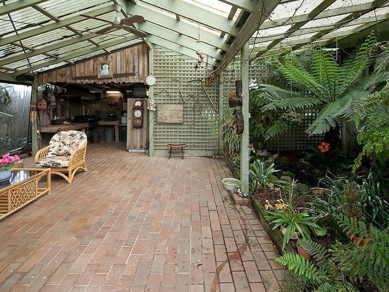 35 Bakers Rd, Clyde VIC 3978