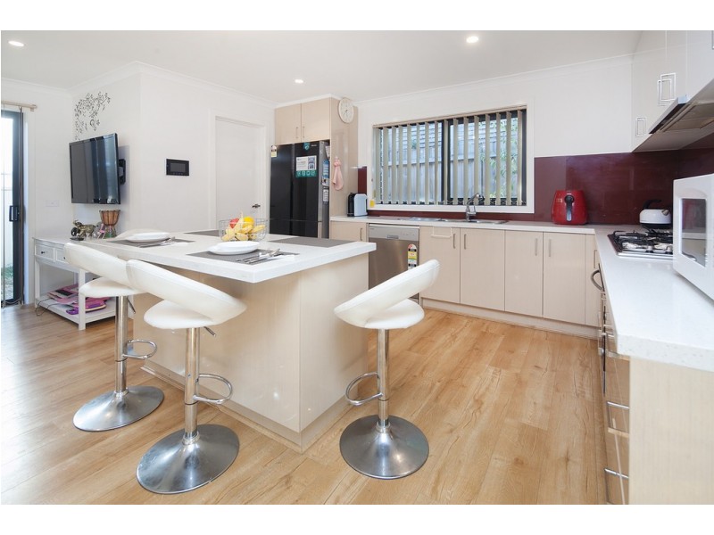 8b Doveton Avenue, Eumemmerring VIC 3177