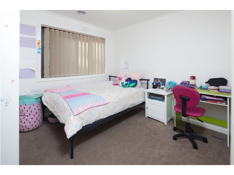 8b Doveton Avenue, Eumemmerring VIC 3177