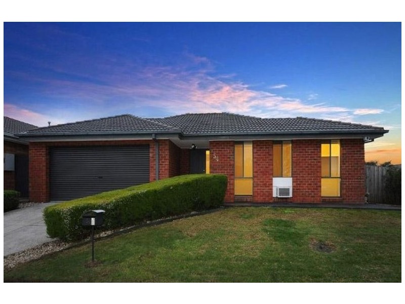 54 Trafalgar Way, Cranbourne East VIC 3977