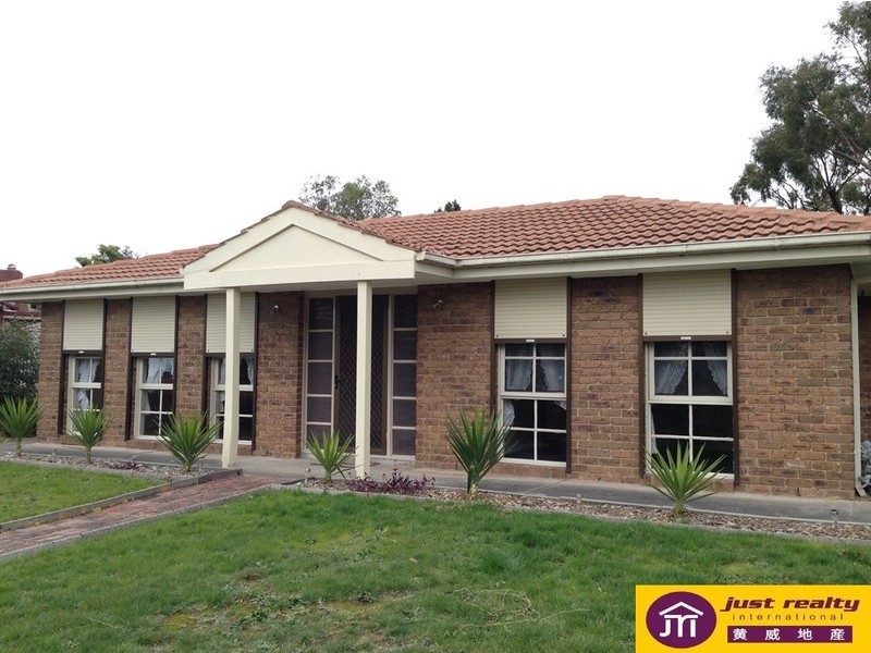 13 Dampier Court, Endeavour Hills VIC 3802