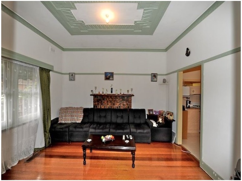 1/27 Benga Avenue, Dandenong VIC 3175