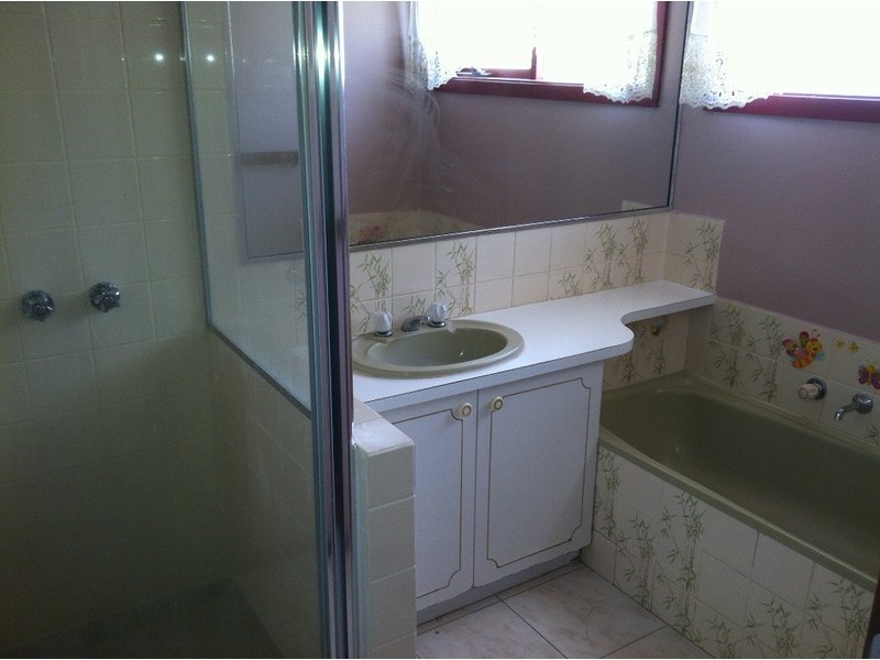 34 Scotsburn Way, Endeavour Hills VIC 3802