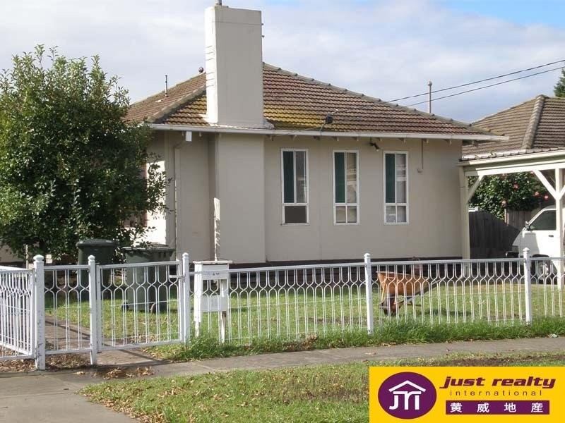 16 Tarata Drive, Doveton VIC 3177