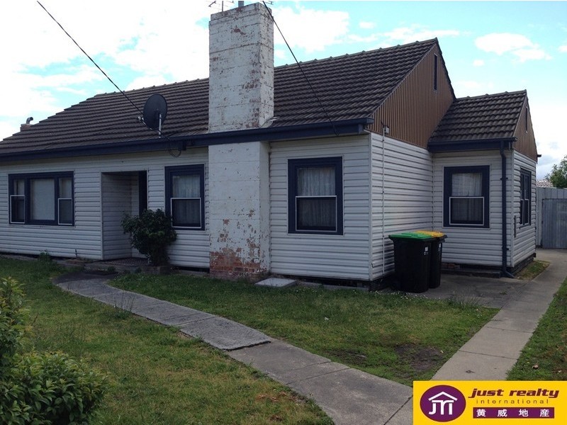 11 Robert St, Dandenong VIC 3175
