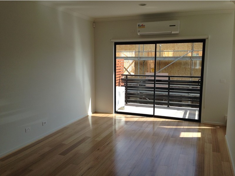 14/6 Huckson Street, Dandenong VIC 3175