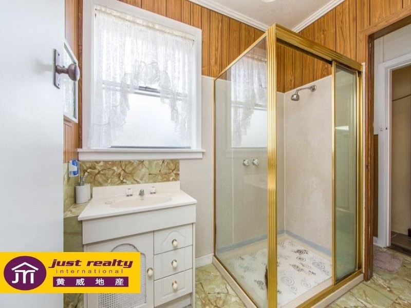 25 Stenocarpus Drive, Doveton VIC 3177