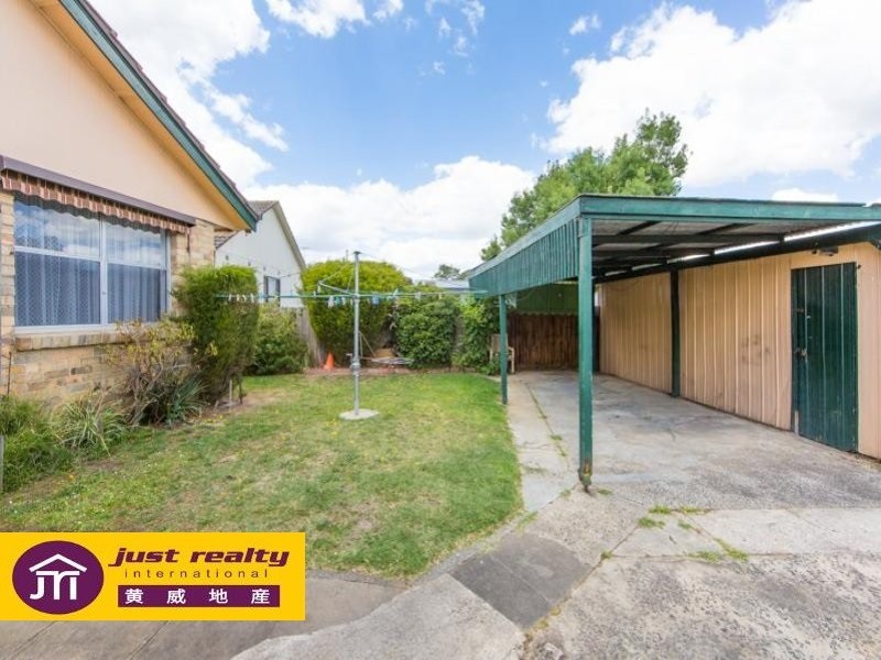 25 Stenocarpus Drive, Doveton VIC 3177