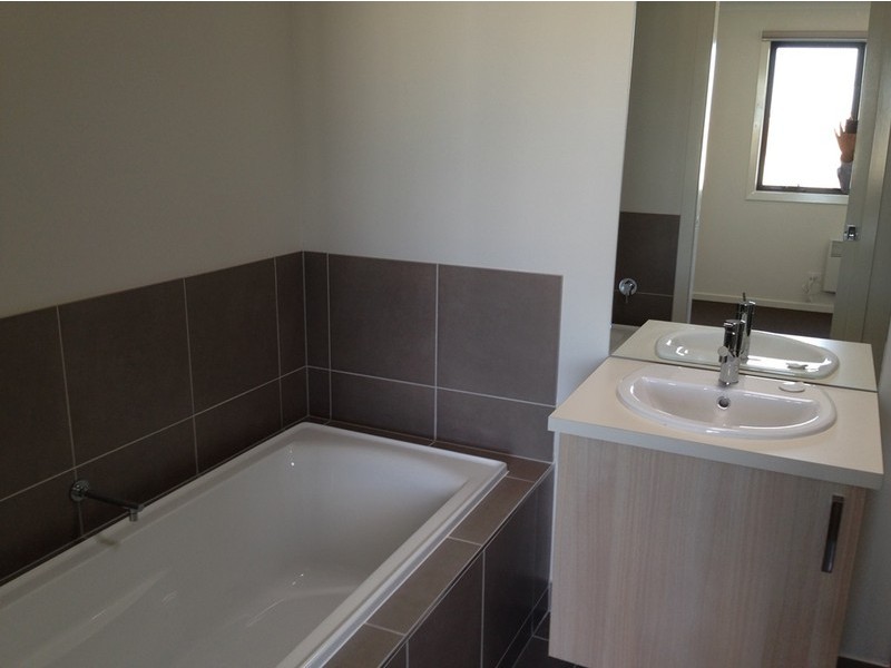11/6 Huckson Street, Dandenong VIC 3175