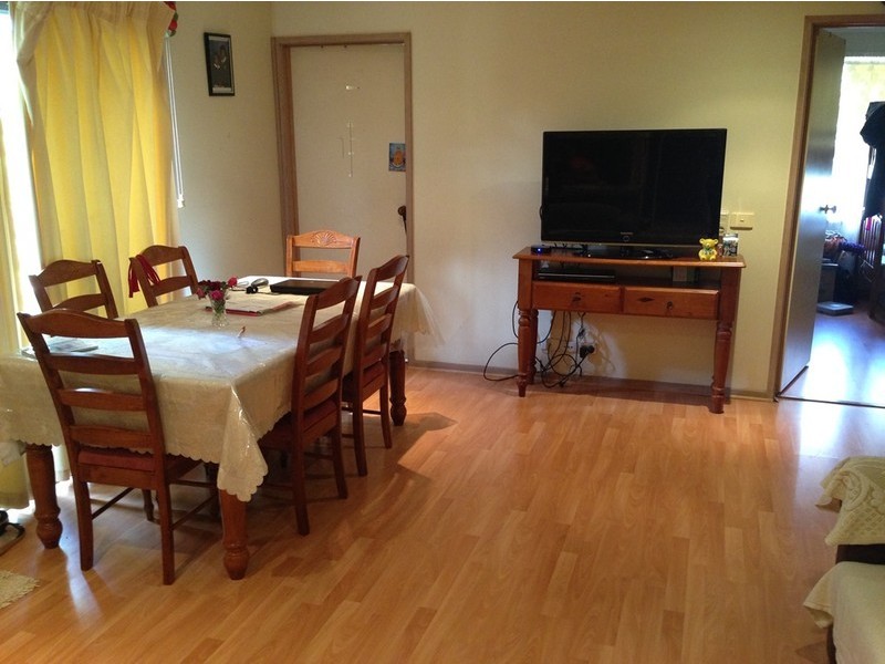 4 Cypress Ct, Cranbourne North VIC 3977