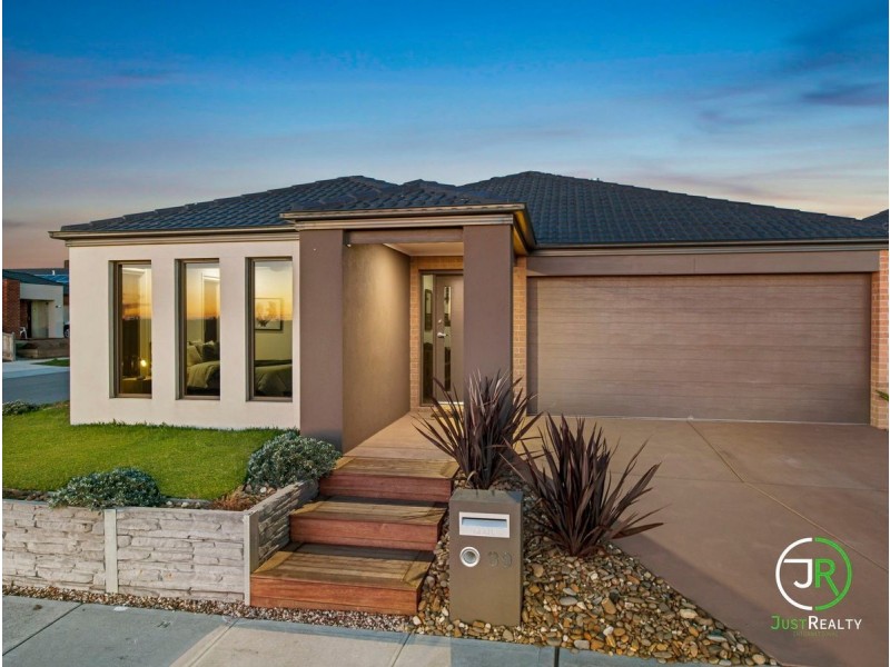 39 Avonbury Circuit, Cranbourne West VIC 3977