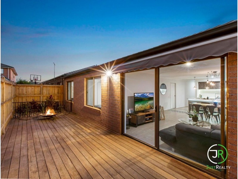 39 Avonbury Circuit, Cranbourne West VIC 3977