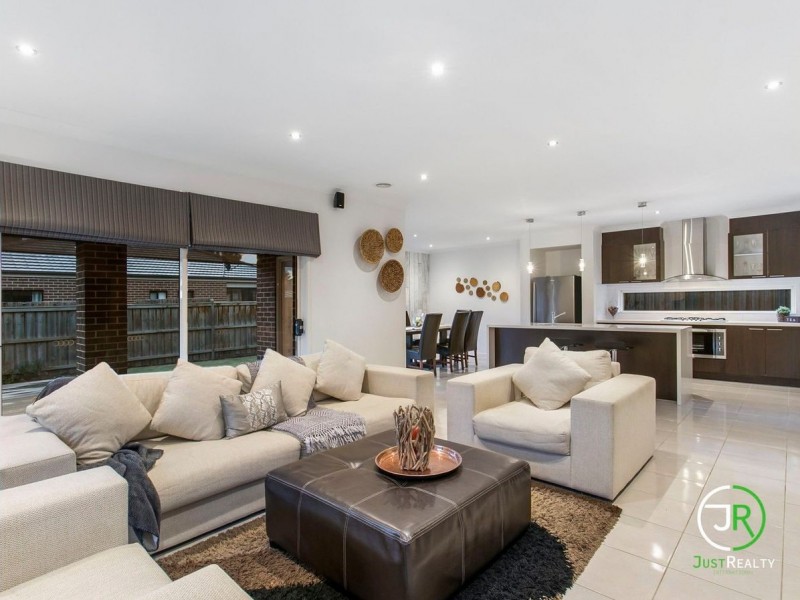 3 Stanford Street, Cranbourne West VIC 3977