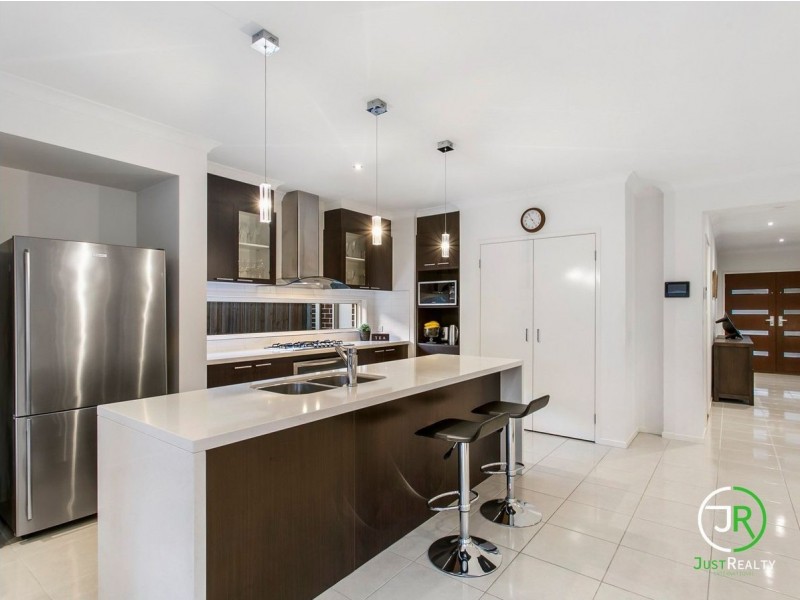 3 Stanford Street, Cranbourne West VIC 3977