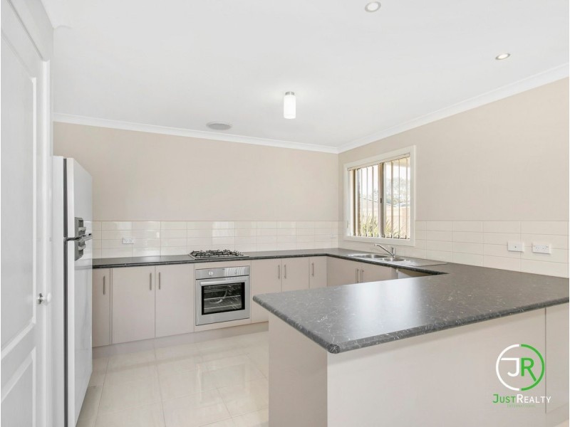 3/6 Murray Court, Cranbourne VIC 3977