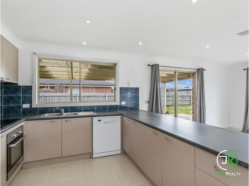6 Quinny Street, Koo Wee Rup VIC 3981