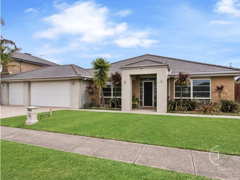 27 Broadstone Way, Cranbourne VIC 3977