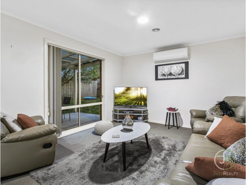 36 Merribah Way, Cranbourne West VIC 3977