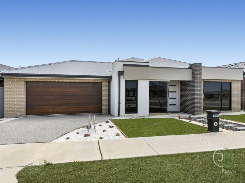 54 Aintree Close, Clyde VIC 3978