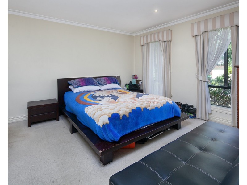 12 Golden Leaf Avenue, Narre Warren South VIC 3805