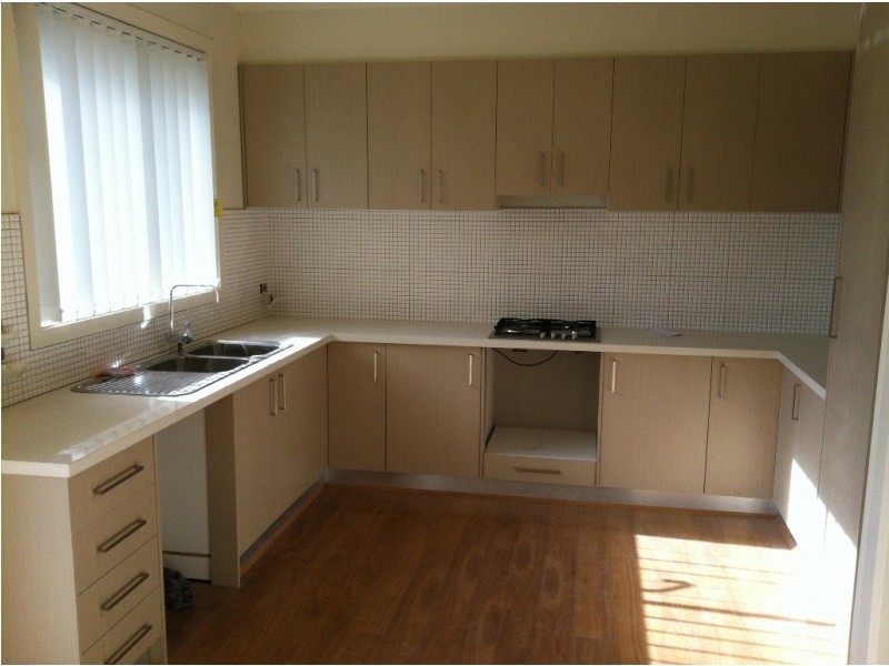 2/12 Prunus Gr, Doveton VIC 3177