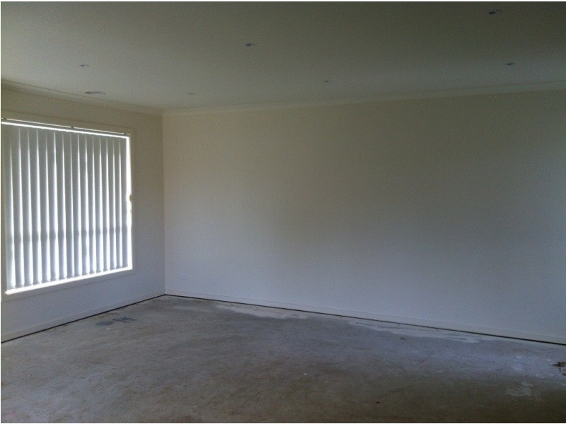 3/12 Prunus Gr, Doveton VIC 3177