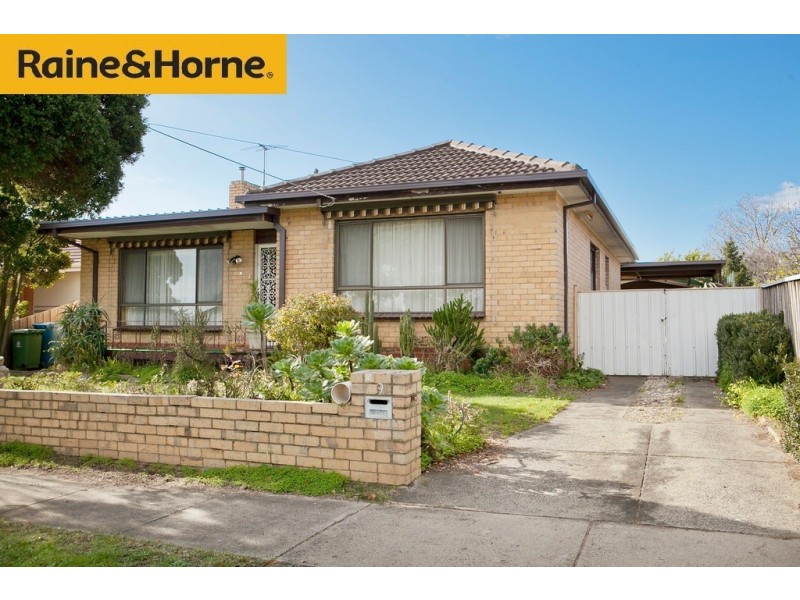 9 Maurice St, Dandenong VIC 3175