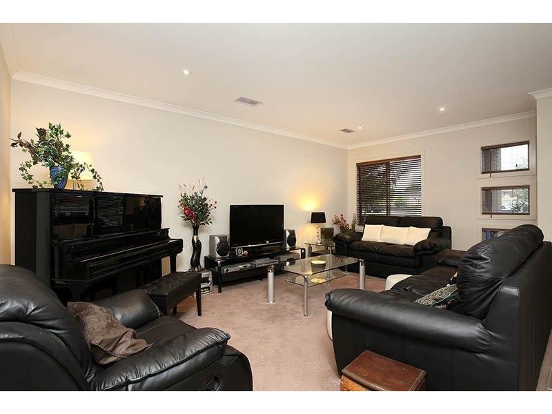 30 Allan Street, Dandenong VIC 3175