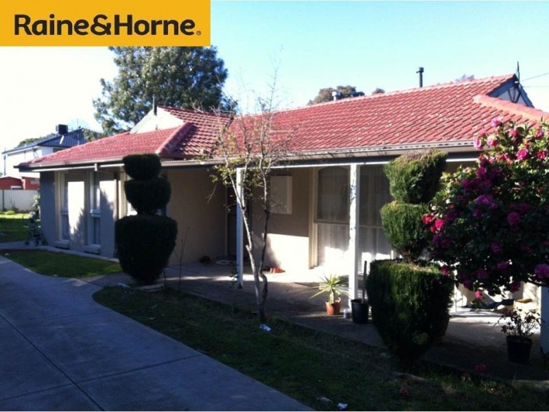 51 Hillside Ave, Dandenong North VIC 3175