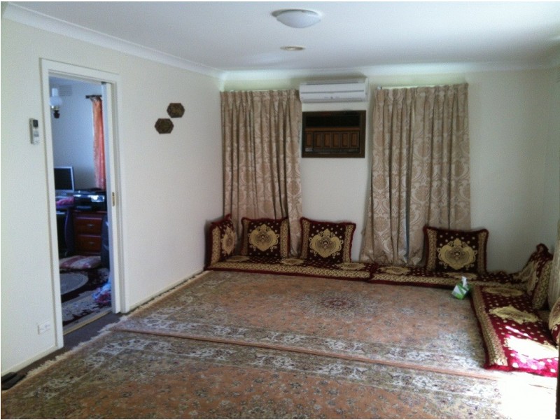 51 Hillside Ave, Dandenong North VIC 3175