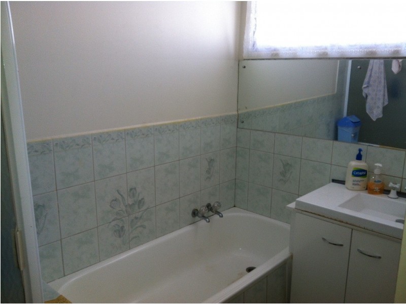 51 Hillside Ave, Dandenong North VIC 3175