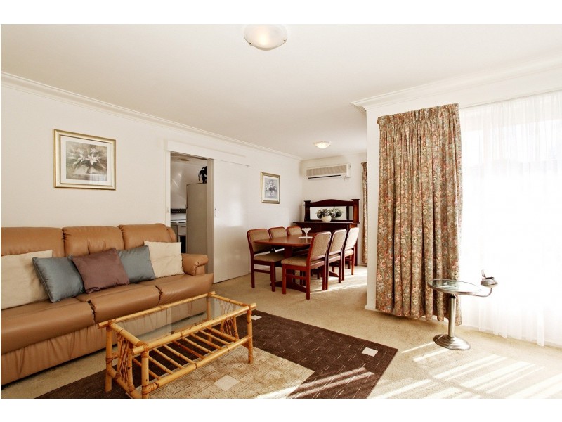 4 Youk court, Keysborough VIC 3173