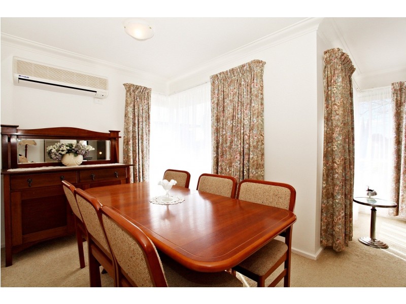 4 Youk court, Keysborough VIC 3173