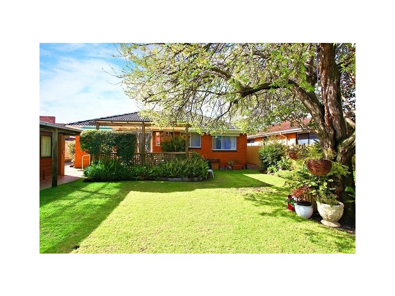 4 Youk court, Keysborough VIC 3173
