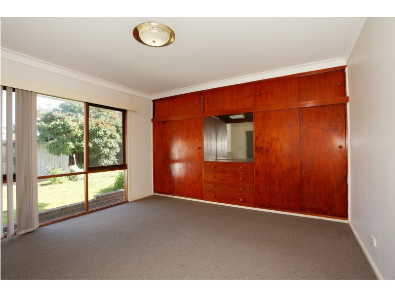 76 Paperbark street, Doveton VIC 3177