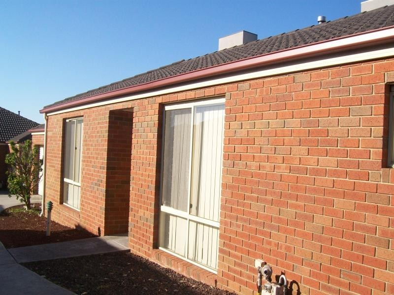 1/85 Jones road, Dandenong VIC 3175