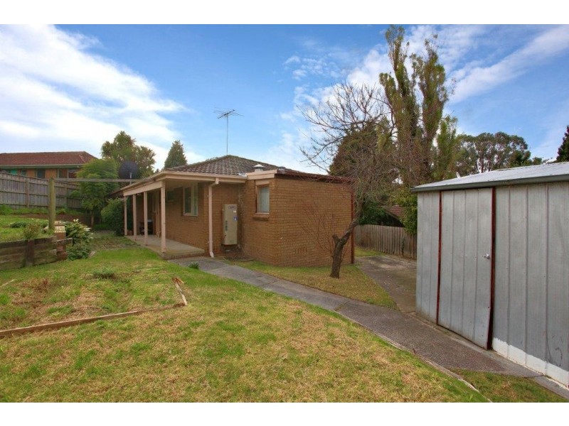 6 Marra Court, Endeavour Hills VIC 3802