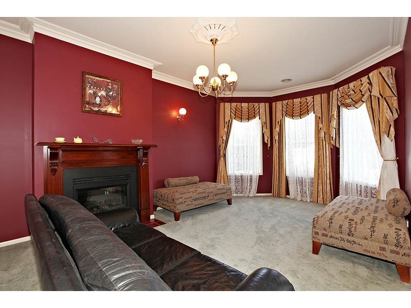 22 springwater crescent, Cranbourne VIC 3977