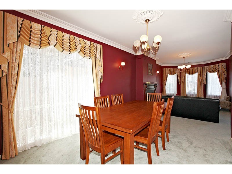 22 springwater crescent, Cranbourne VIC 3977