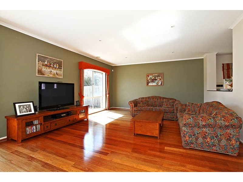 22 springwater crescent, Cranbourne VIC 3977