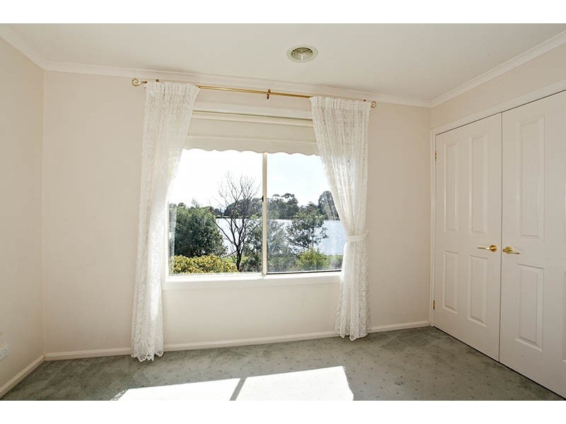 22 springwater crescent, Cranbourne VIC 3977