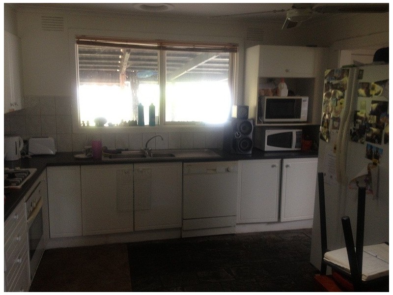 14 Pound Road, Hampton Park VIC 3976