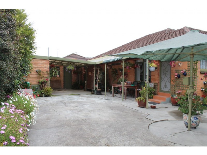 2 Onslow Ct, Noble Park VIC 3174